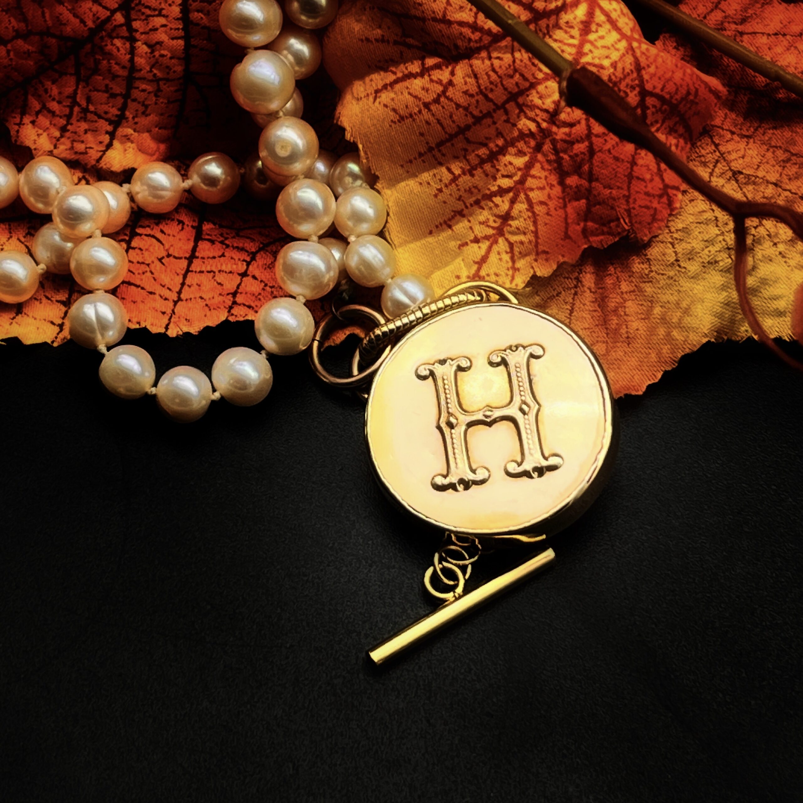 French Monogram Jewellery "Hondrine" French Antique Monogram Button Pendant - Image 10