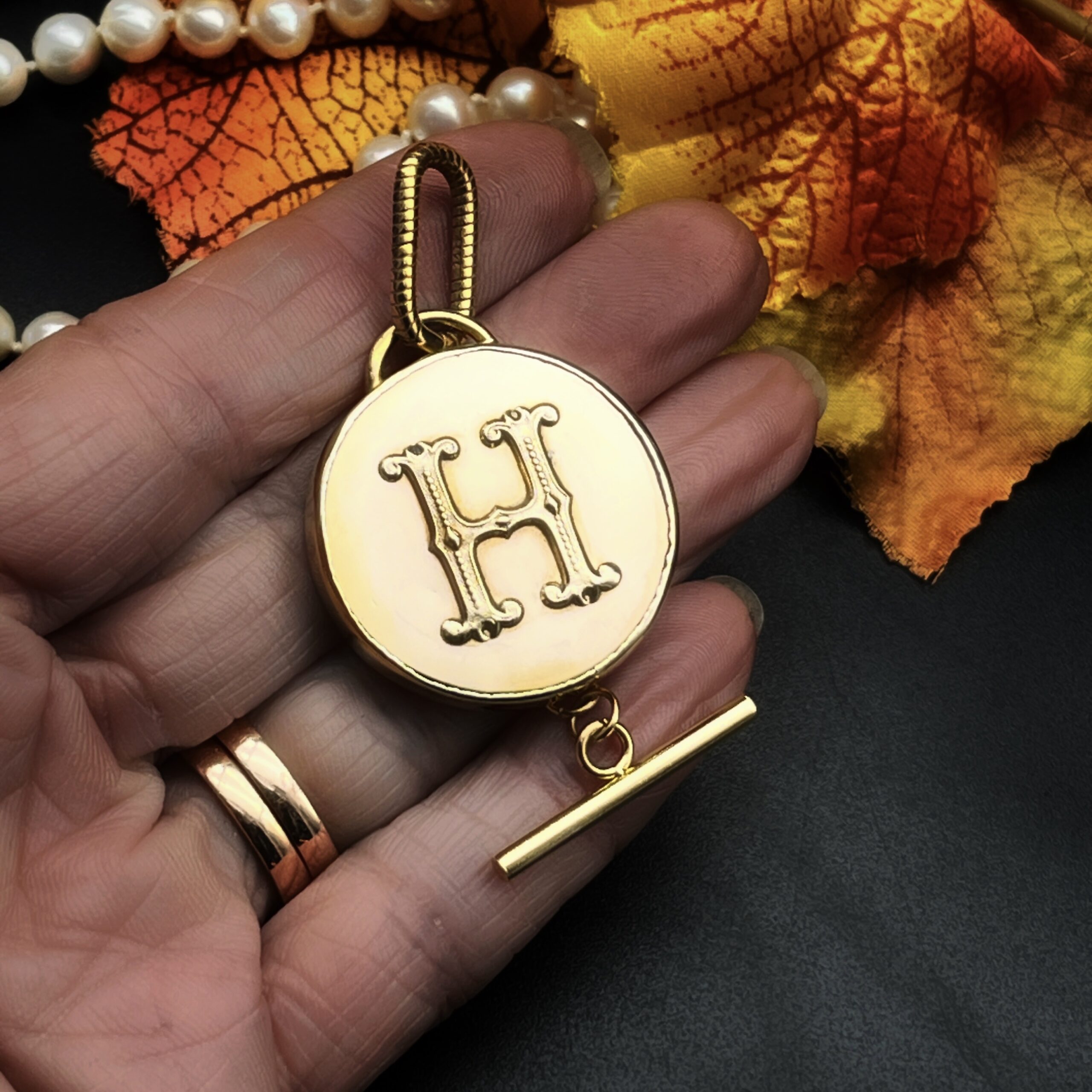 French Monogram Jewellery "Hondrine" French Antique Monogram Button Pendant - Image 12