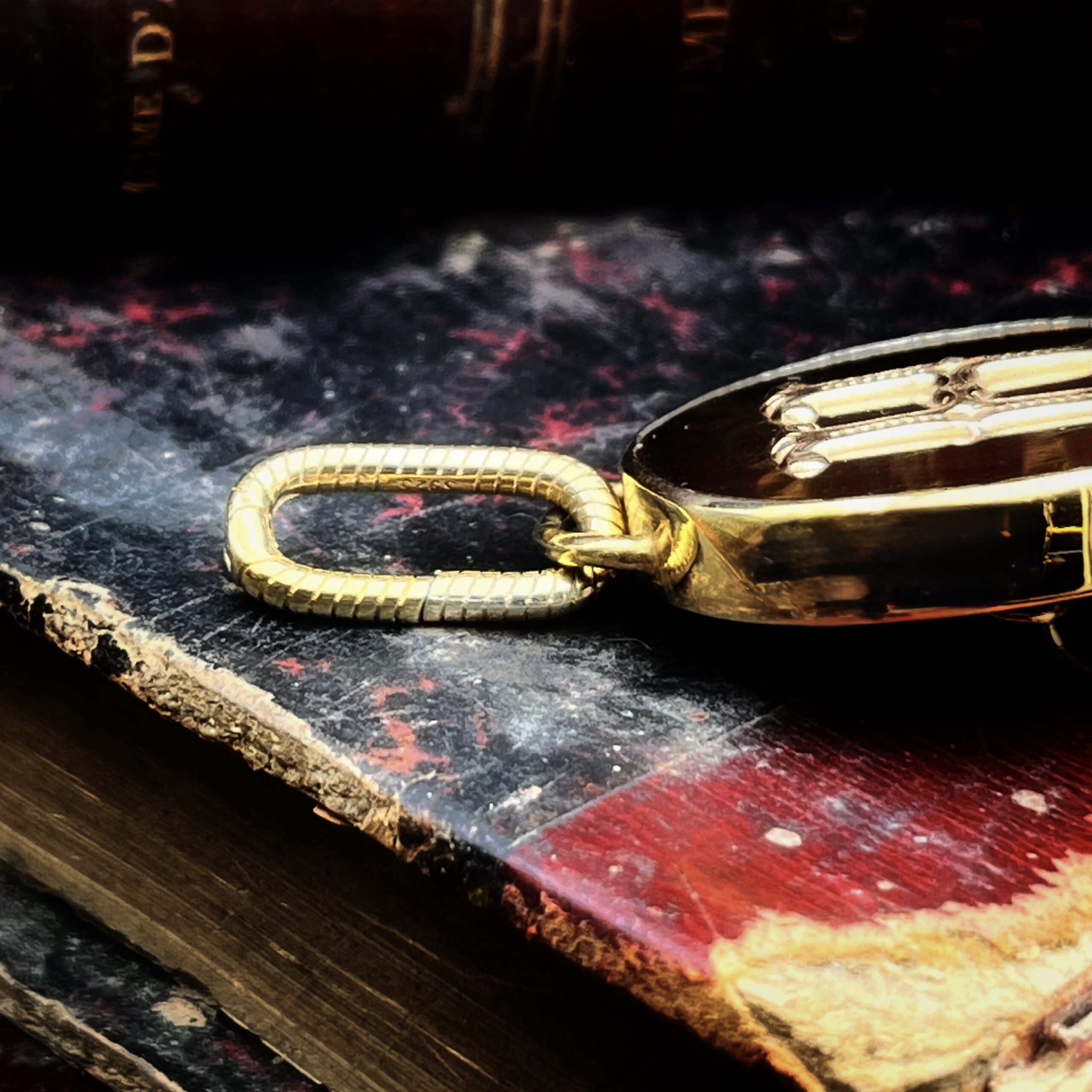 French Monogram Jewellery "Hondrine" French Antique Monogram Button Pendant - Image 16