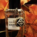 "Eloise" Vintage Chanel Black Gold Button Pendant - Image 5