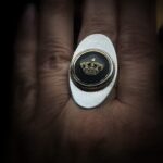 "Enrica" Black and Gold Crown button Ring - Image 7