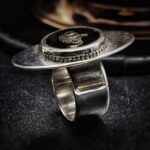 "Enrica" Black and Gold Crown button Ring - Image 9