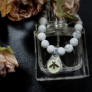 Gucci Bee Button Beaded Bracelet