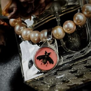Gucci Bee Button Beaded Bracelet