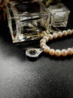 Gucci Bee Button Beaded Bracelet