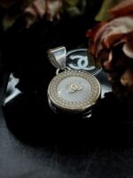 Vintage Chanel Pearl Zipper Pull Pendant